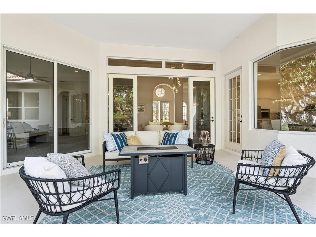 677 5th Avenue N Naples FL 34102 225079502 image19