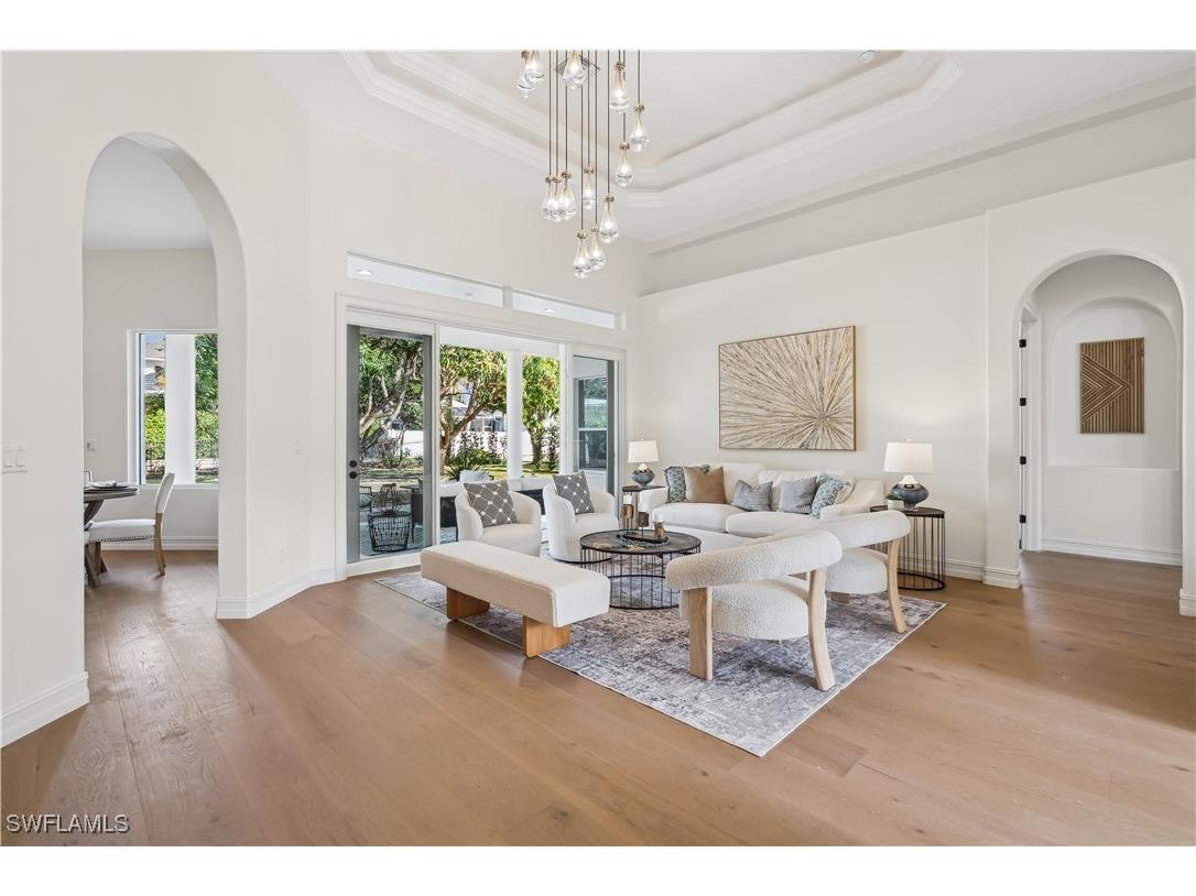 677 5th Avenue N Naples FL 34102 225079502 image6