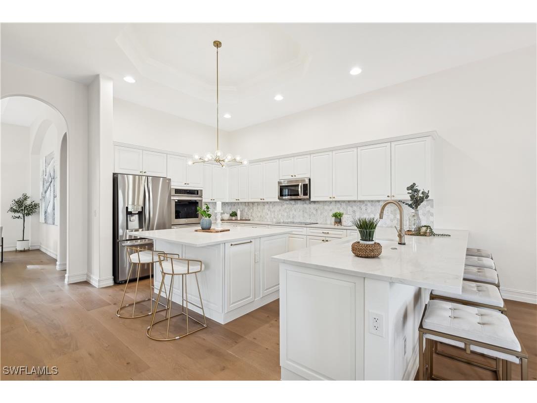 677 5th Avenue N Naples FL 34102 225079502 image9