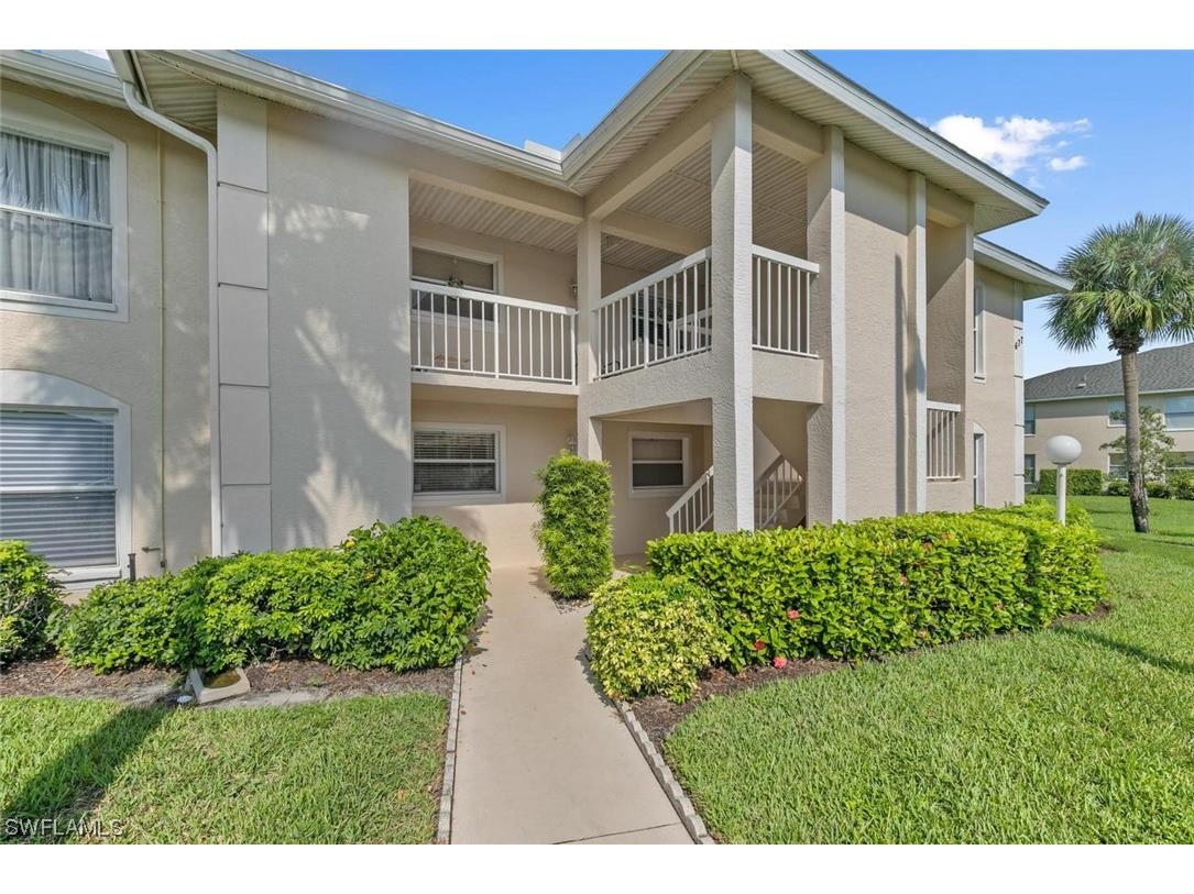 677 Squire Circle #103 Naples FL 34104 223068570 image1