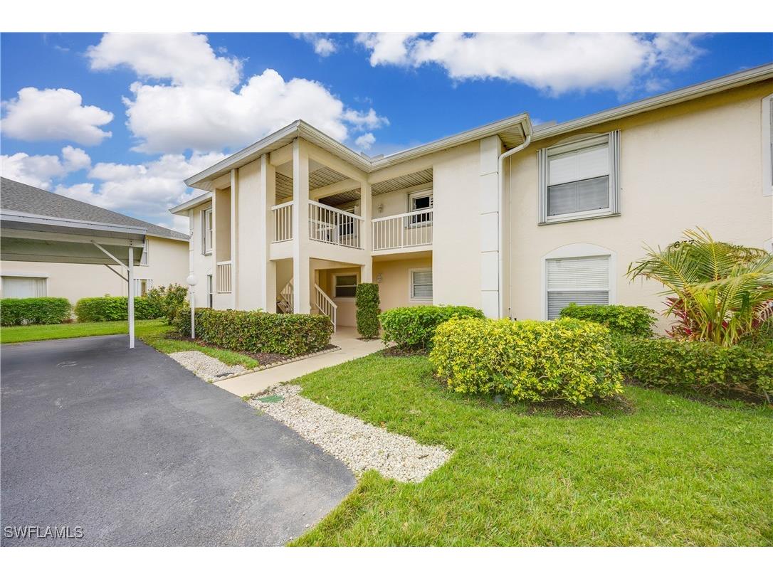 677 Squire Circle #201 Naples FL 34104 225009634 image1
