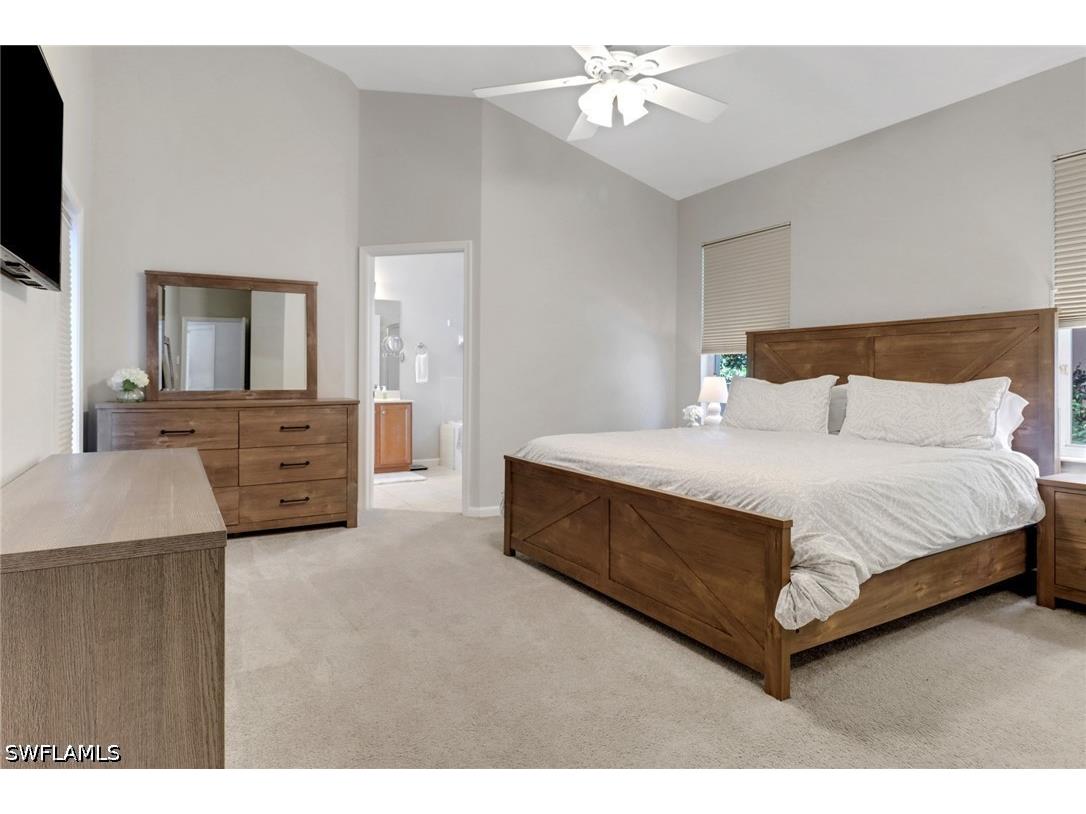 6773 Southern Oak Court Naples FL 34109 226022922 image17
