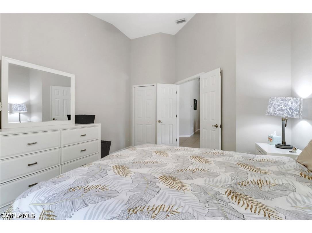 6773 Southern Oak Court Naples FL 34109 226022922 image23