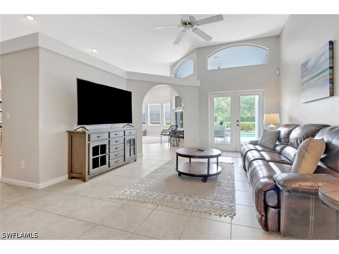 6773 Southern Oak Court Naples FL 34109 226022922 image7