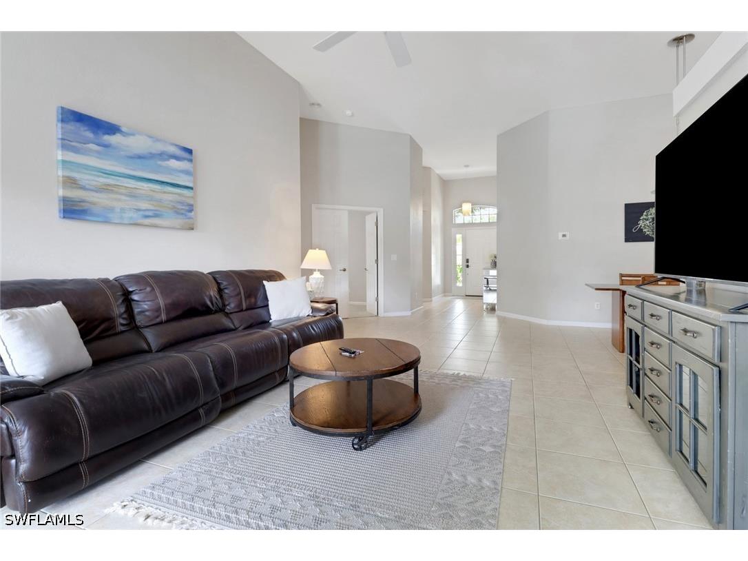 6773 Southern Oak Court Naples FL 34109 226022922 image9