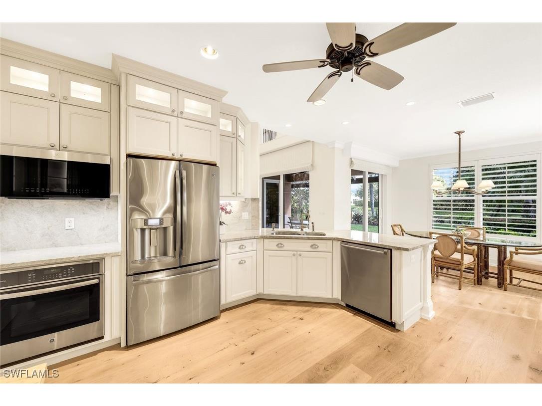 6777 Southern Oak Court Naples FL 34109 226000276 image3