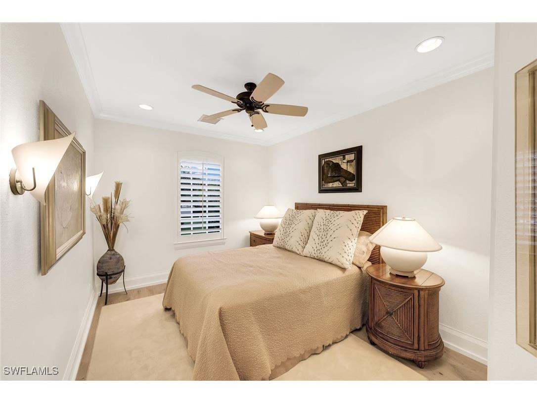 6777 Southern Oak Court Naples FL 34109 226000276 image32
