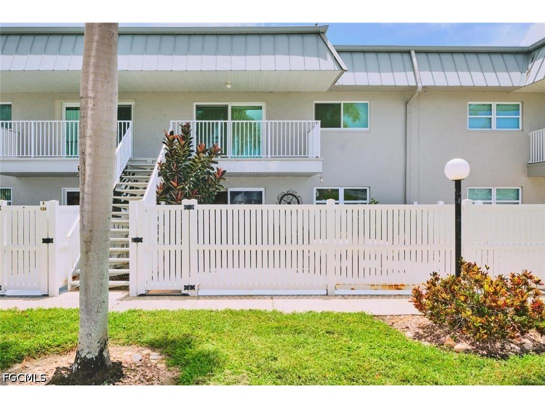 6777 Winkler Road #125 Fort Myers FL 33919 2026023661 image1