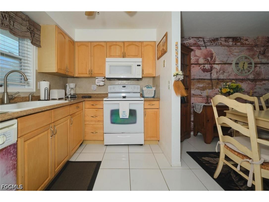 6777 Winkler Road #125 Fort Myers FL 33919 2026023661 image13