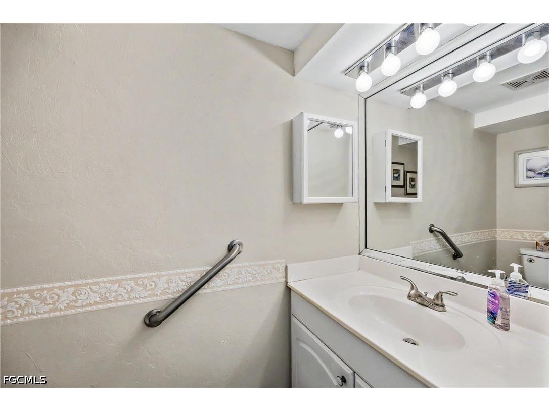 6777 Winkler Road #150 Fort Myers FL 33919 2025018417 image9