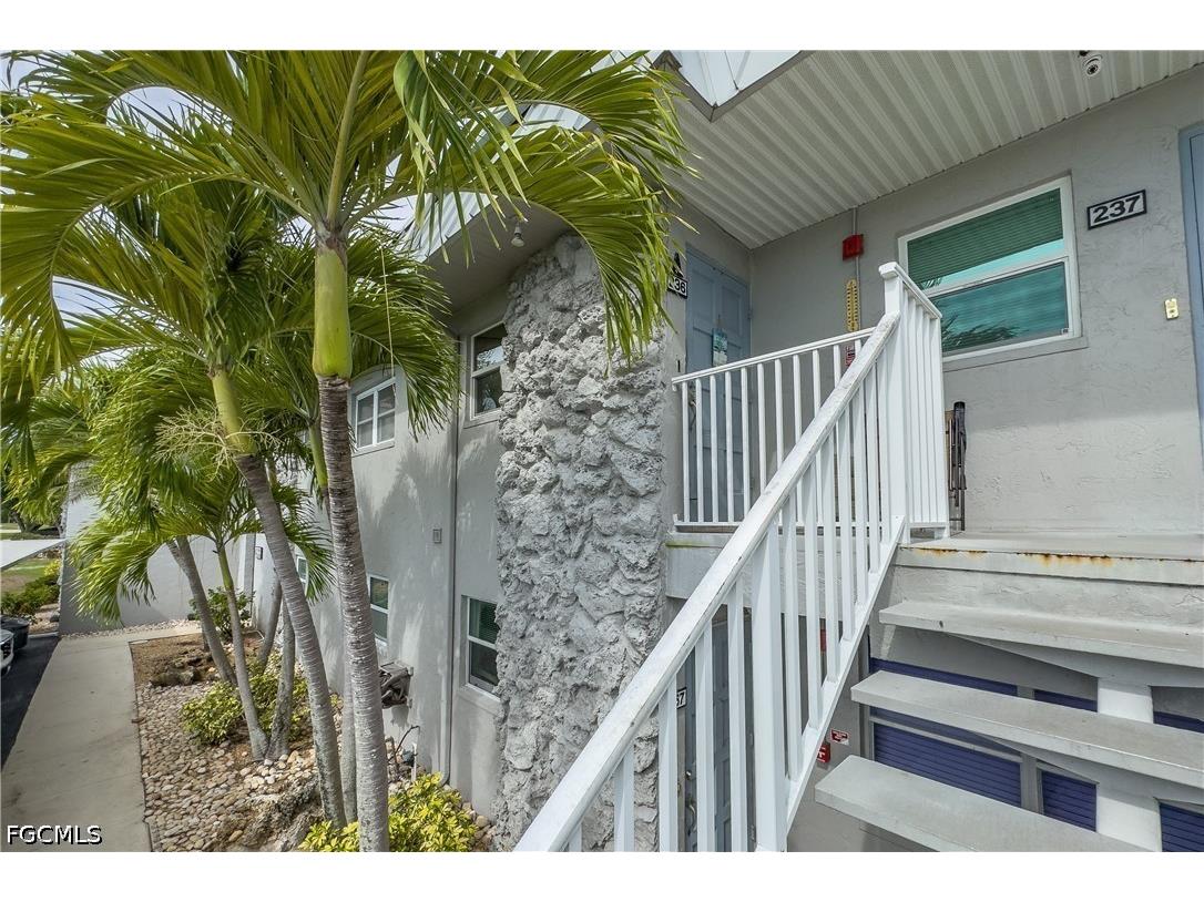 6777 Winkler Road #236 Fort Myers FL 33919 2026005557 image20