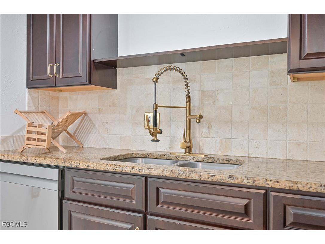 6777 Winkler Road #278 Fort Myers FL 33919 2025013022 image3