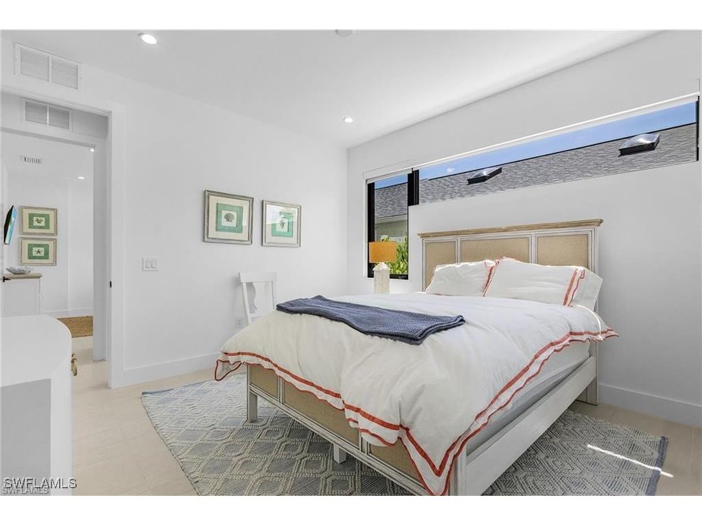 678 95th Avenue N Naples FL 34108 225058680 image18