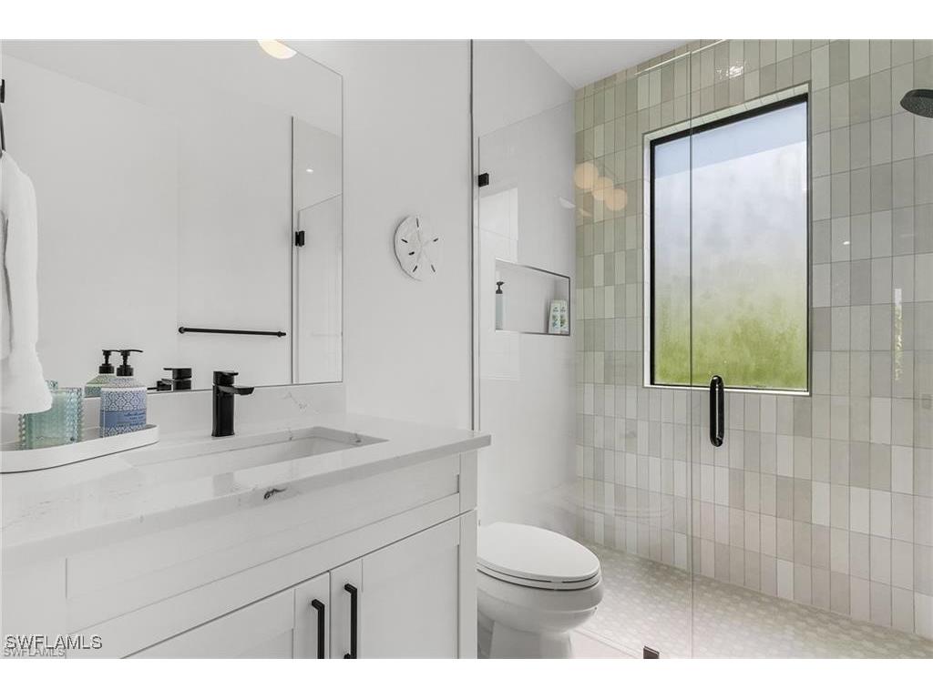 678 95th Avenue N Naples FL 34108 225058680 image20