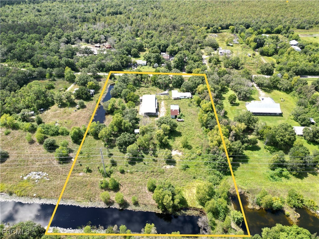 6781 Carmelita Drive Fort Myers FL 33905 2025012472 image2