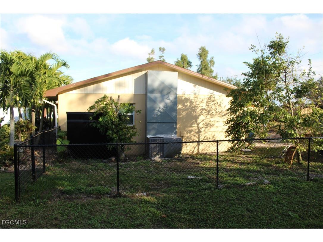 679 Canal Drive North Fort Myers FL 33903 2026004101 image4
