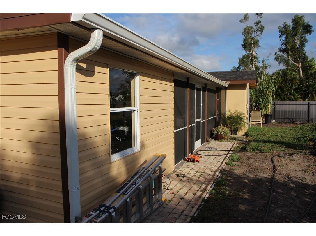 679 Canal Drive North Fort Myers FL 33903 2026004101 image9