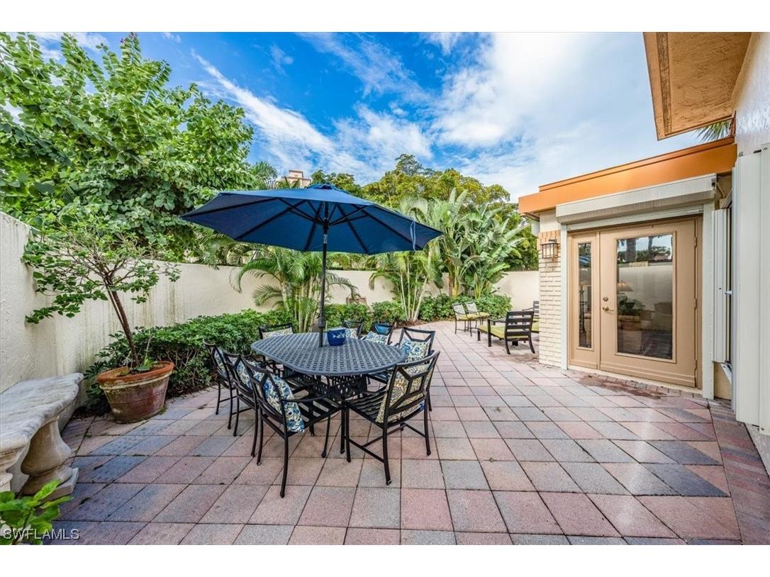 6790 Pelican Bay Boulevard Naples FL 34108 223084738 image1