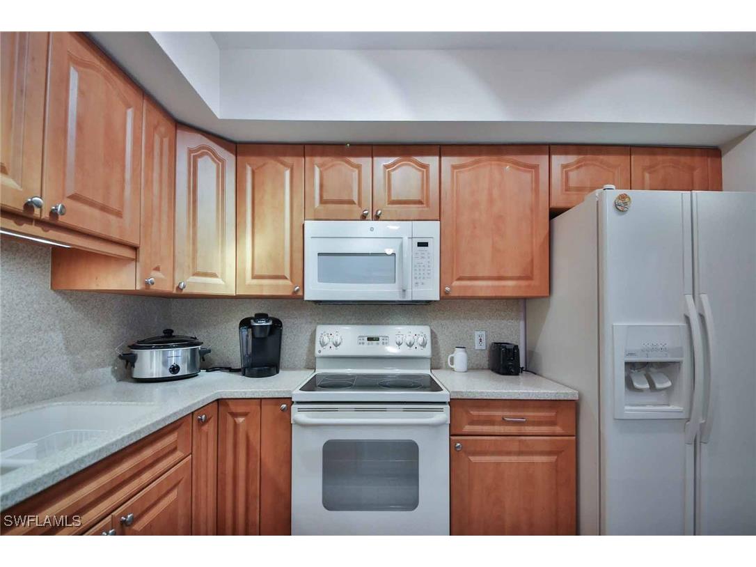 68 Marco Villas Drive #R-5 Marco Island FL 34145 226004452 image5