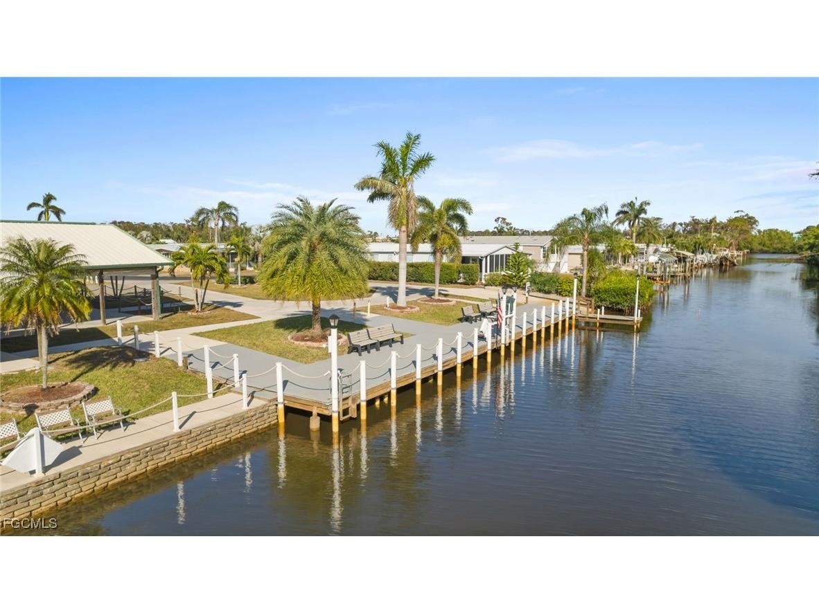 68 Sturbridge Lane Fort Myers FL 33908 2025004458 image10