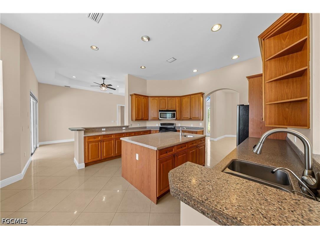 680 Mirror Lakes Court Lehigh Acres FL 33974 2026023998 image7