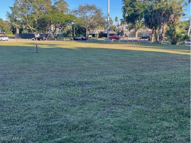 680 Park Street Naples FL 34102 226000909 image5