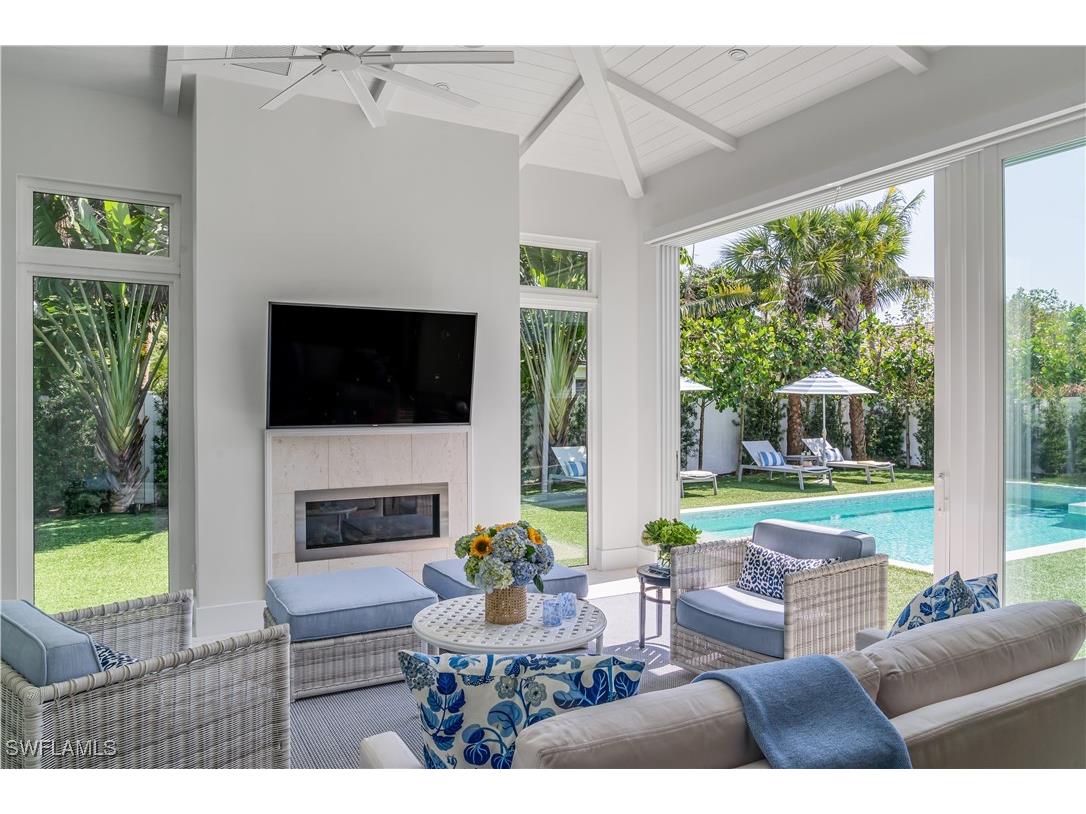 680 Wedge Drive Naples FL 34103 226001284 image2