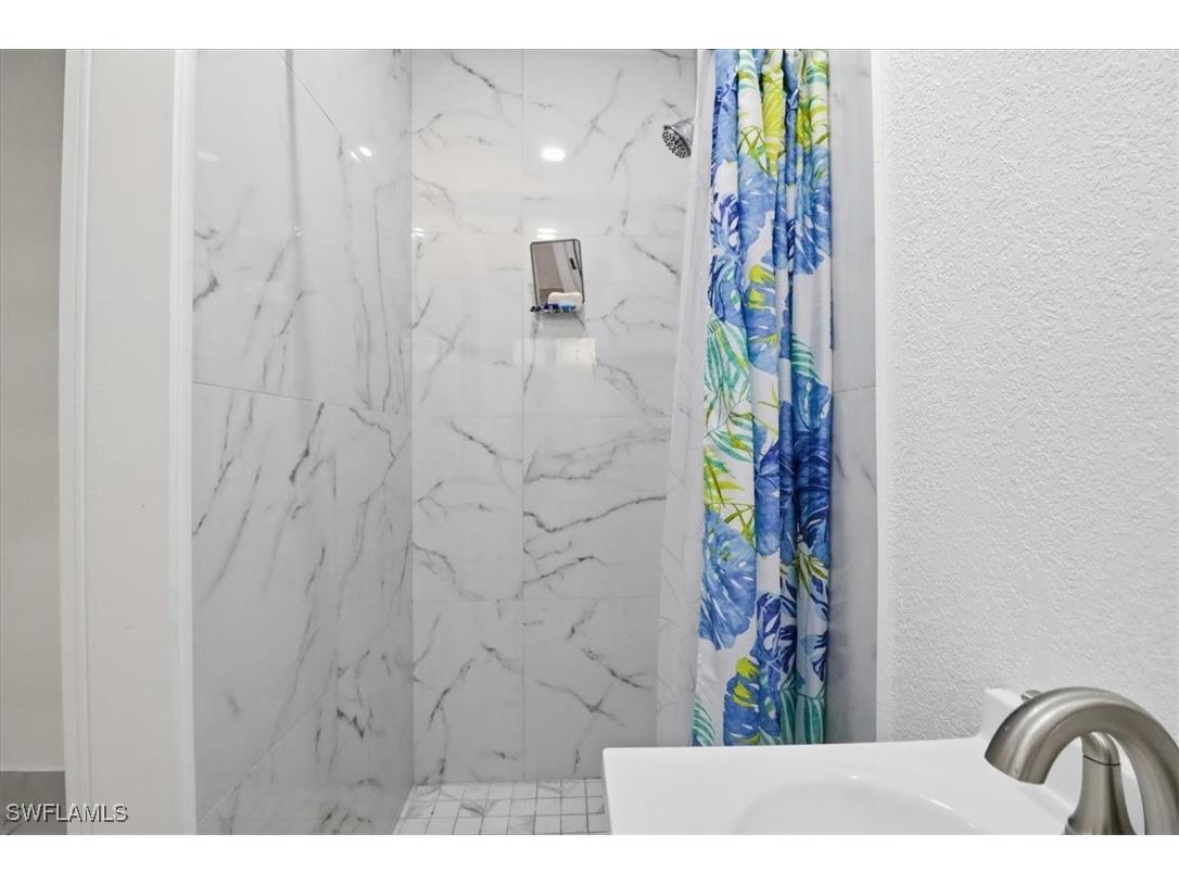 6800 NW 28th Avenue Miami FL 33147 226003244 image21