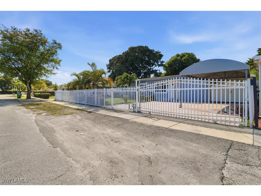 6800 NW 28th Avenue Miami FL 33147 226003244 image3