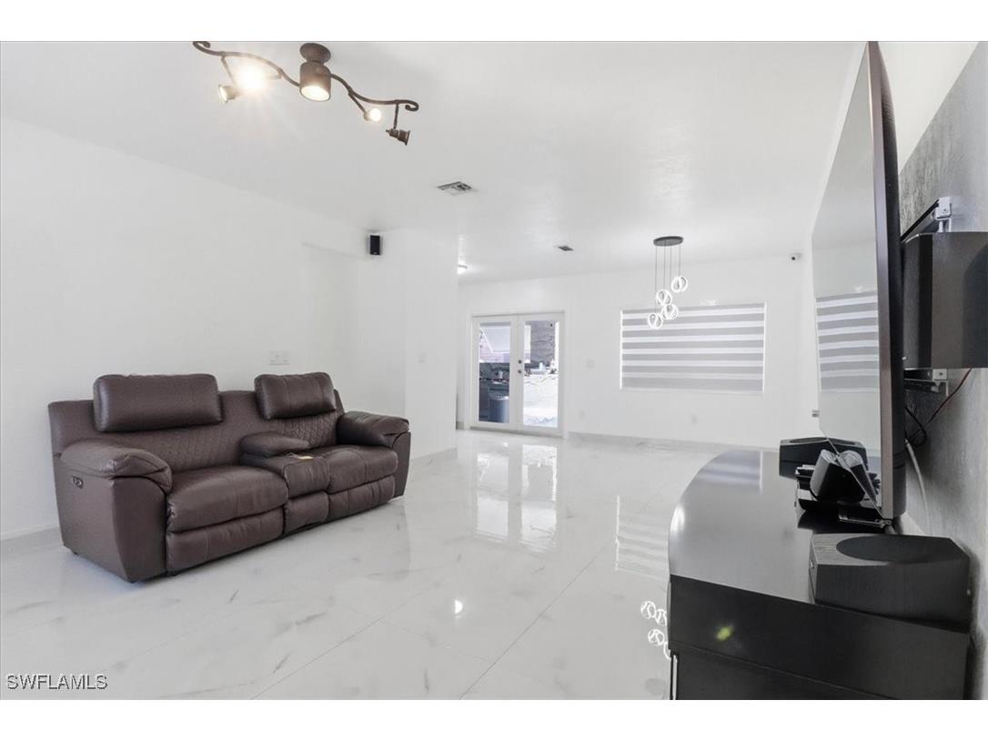 6800 NW 28th Avenue Miami FL 33147 226003244 image8