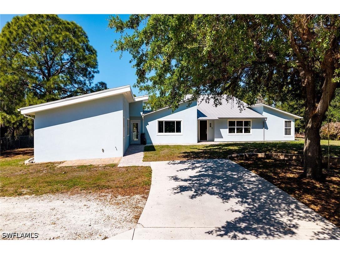 681 15th Street SW Naples FL 34117 226018323 image42