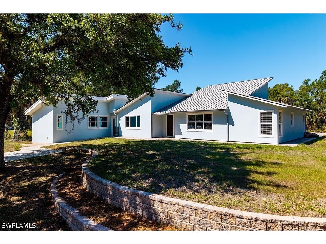 681 15th Street SW Naples FL 34117 226018323 image43