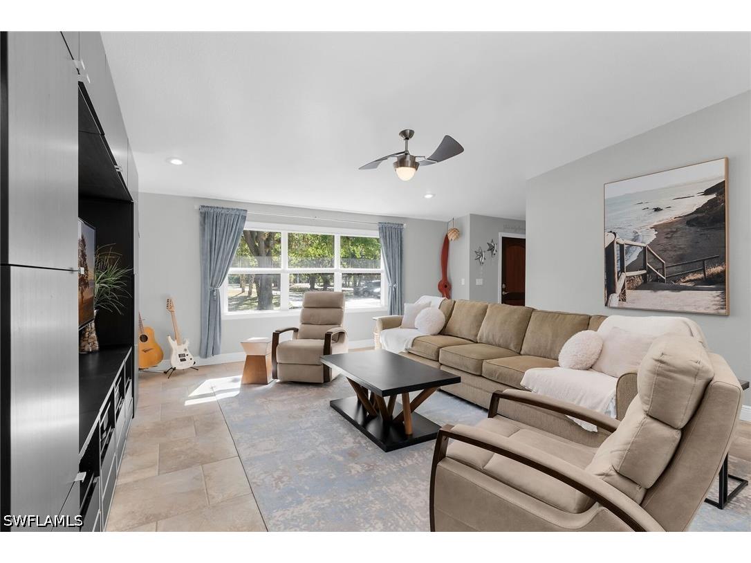 681 15th Street SW Naples FL 34117 226018323 image8