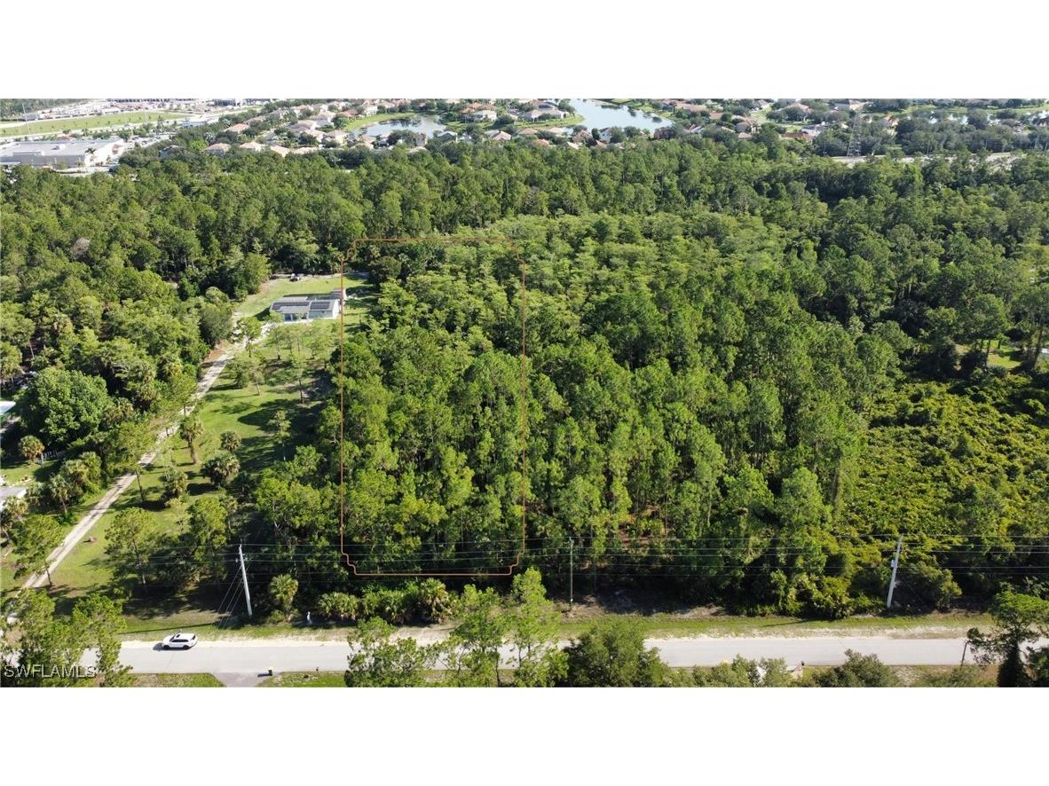 681 24th Avenue NE Naples FL 34120 225056183 image1