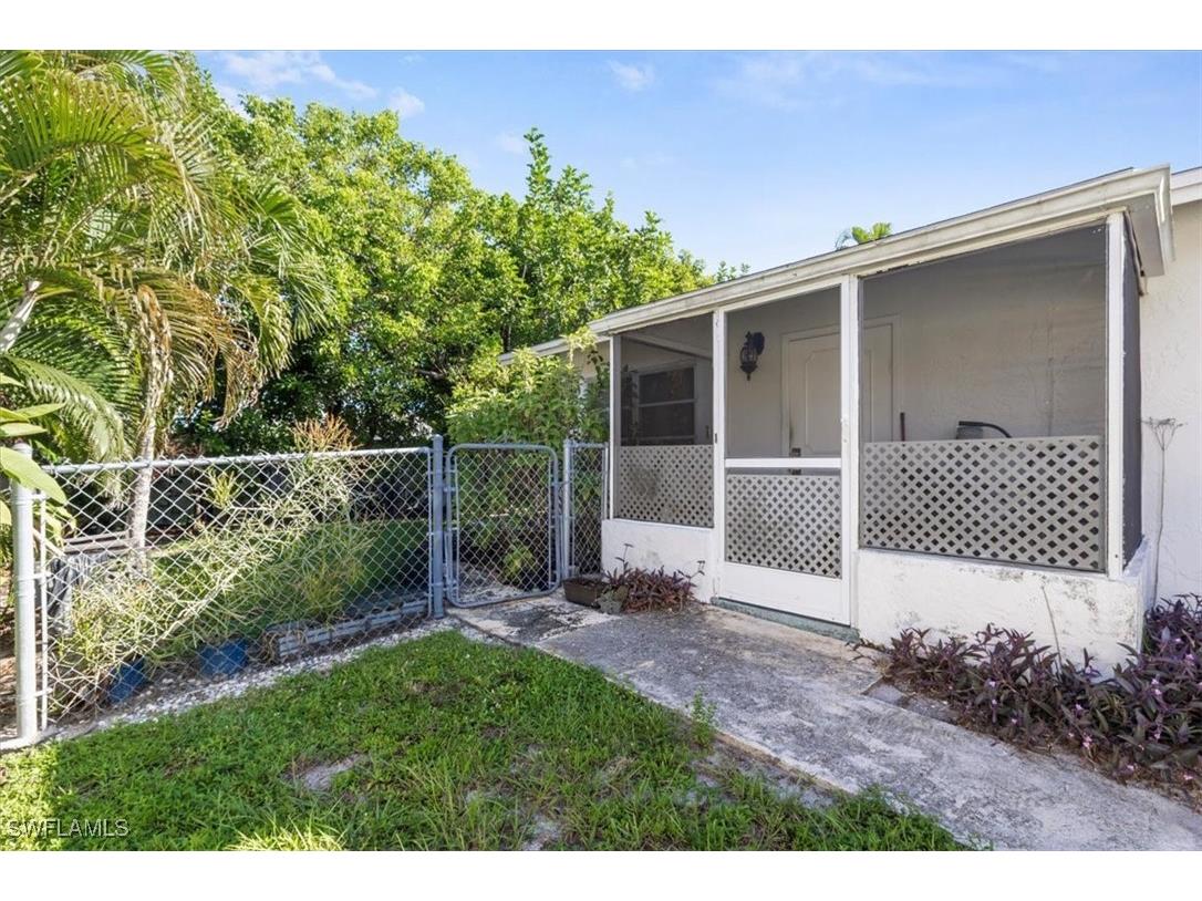 681/683 95th Avenue N Naples FL 34108 225075544 image29