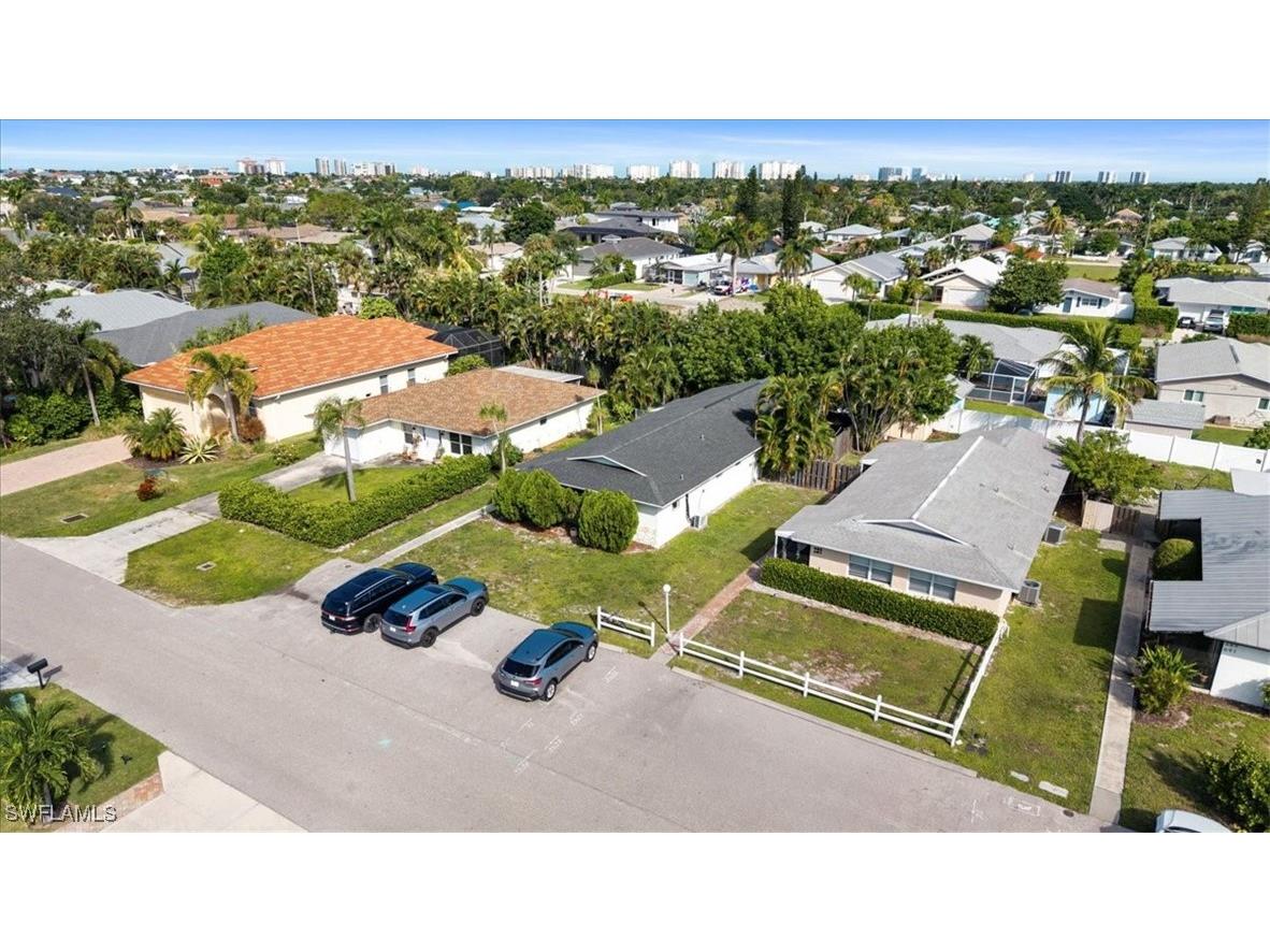 681/683 95th Avenue N Naples FL 34108 225075544 image32