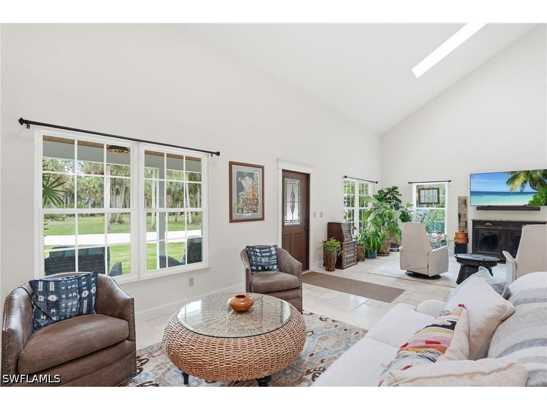 681 7th Street SW Naples FL 34117 226021299 image5