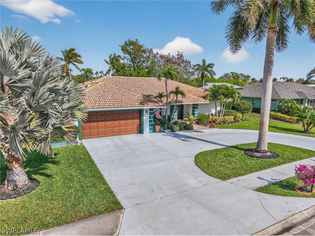681 Saint Andrews Boulevard Naples FL 34113 226011105 image2
