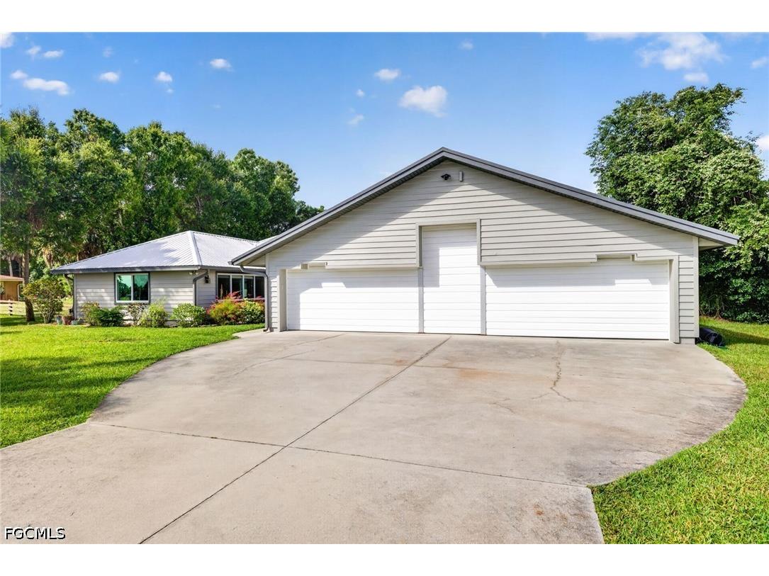 6810 Tech Court Fort Myers FL 33905 2026017723 image2