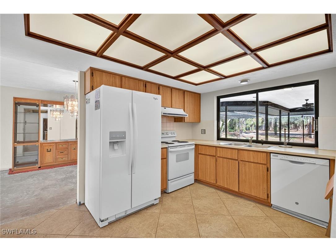 6811 Sandalwood Lane Naples FL 34109 225081450 image15