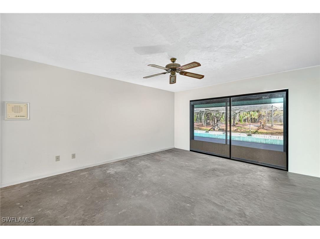 6811 Sandalwood Lane Naples FL 34109 225081450 image20