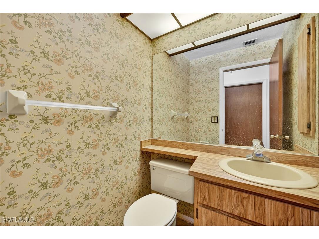 6811 Sandalwood Lane Naples FL 34109 225081450 image33