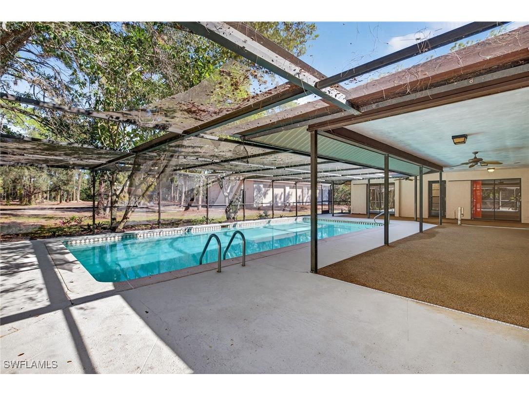 6811 Sandalwood Lane Naples FL 34109 225081450 image35