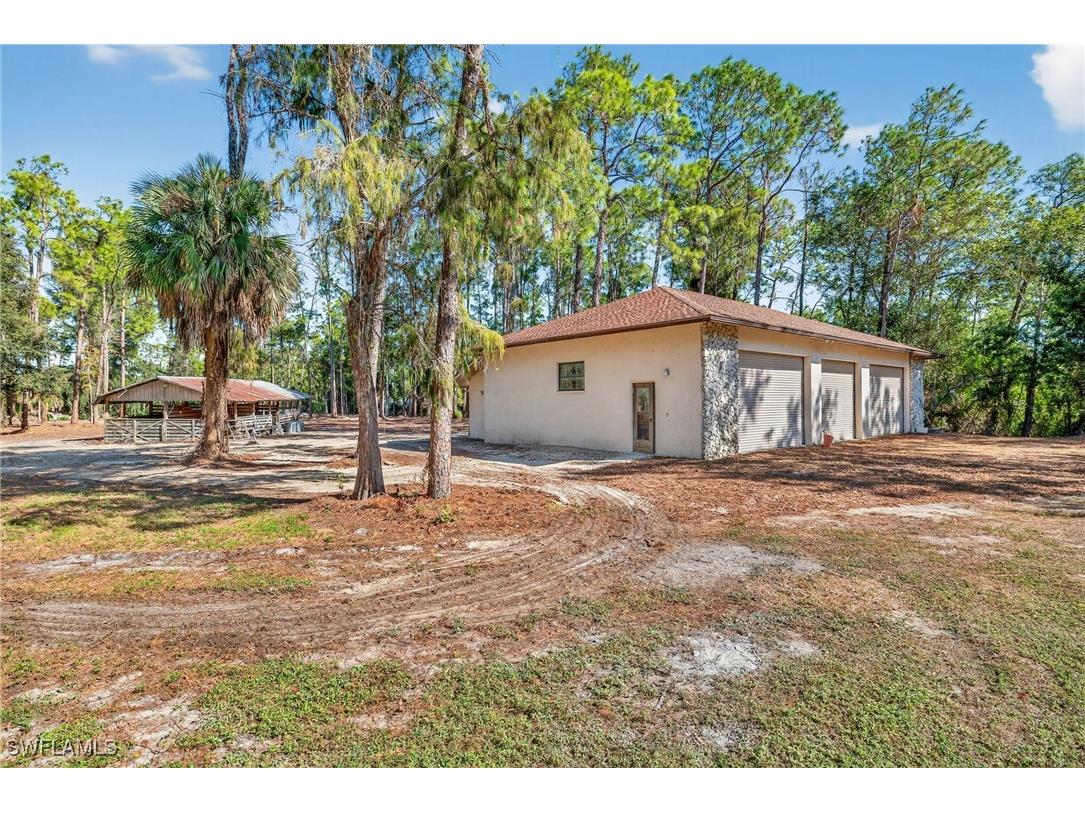 6811 Sandalwood Lane Naples FL 34109 225081450 image38