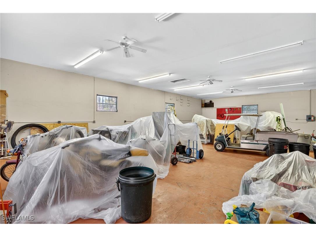 6811 Sandalwood Lane Naples FL 34109 225081450 image40