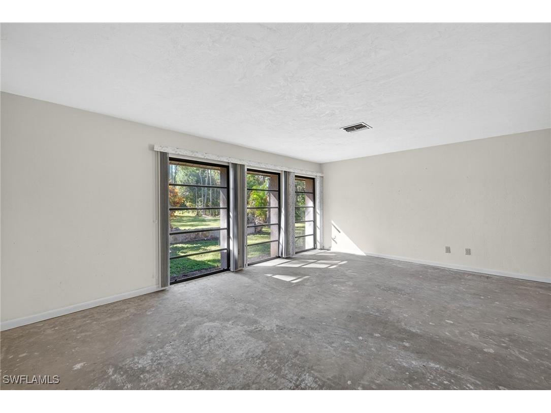 6811 Sandalwood Lane Naples FL 34109 225081450 image7