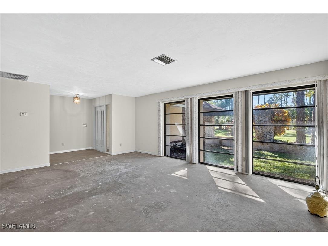 6811 Sandalwood Lane Naples FL 34109 225081450 image9