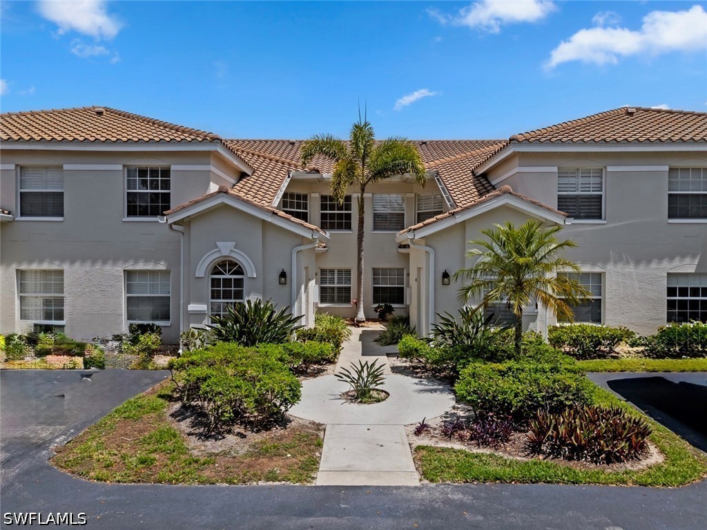6812 Satinleaf Road S #202 Naples FL 34109 226014547 image1