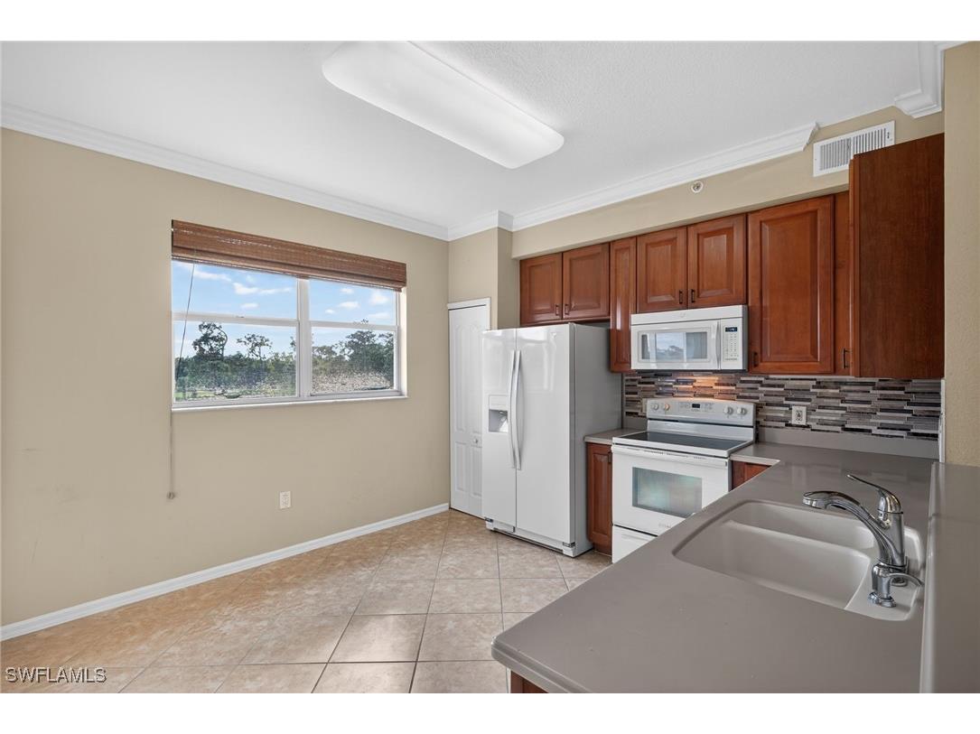 6816 Sterling Greens Place #303 Naples FL 34104 225084215 image3