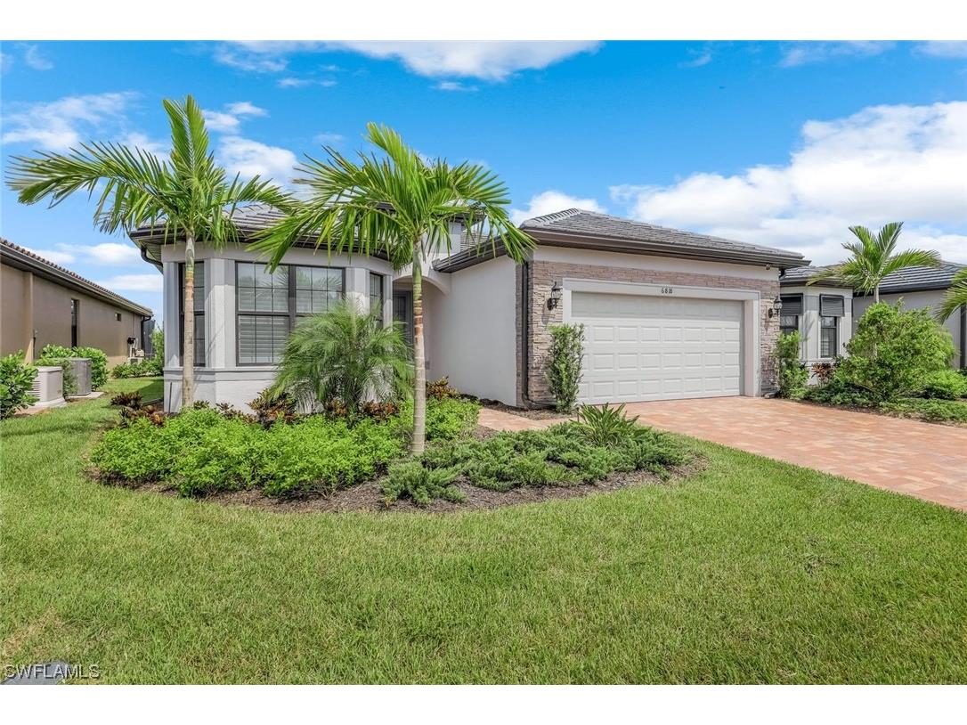 6818 Greenbriar Court Naples FL 34114 223050442 image1